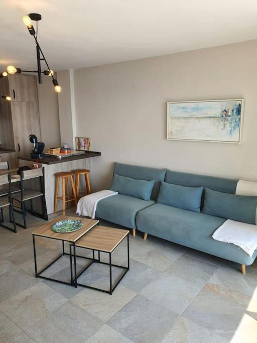 Front Mer - Sublime Appartement Moderne Et Confortable เอสเตโปนา ภายนอก รูปภาพ